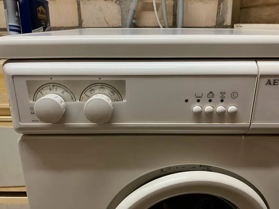 تعمیرگاه مجاز لباسشویی آاگ در اصفهان