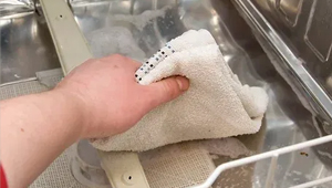 باقی ماندن کف در ماشین ظرفشویی ایندزیت