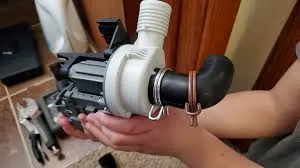 تعمیر پمپ تخلیه لباسشویی ایندزیت اصفهان